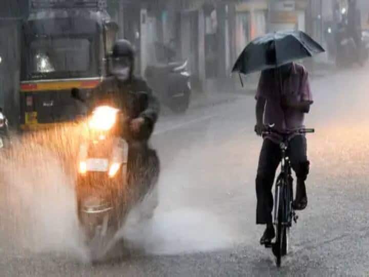 IMD Issues Yellow Alert For Nine Districts In Telangana, Predicts Heavy Rains In Parts Of Andhra Pradesh IMD Issues Yellow Alert For Nine Districts In Telangana, Predicts Heavy Rains In Parts Of Andhra Pradesh