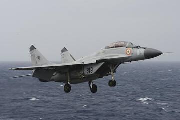 IAF MiG 29K Fighter Jet Crash: ગોવાના દરિયામાં MiG 29K ફાઈટર પ્લેન ક્રેશ, પાયલટનો આબાદ બચાવ