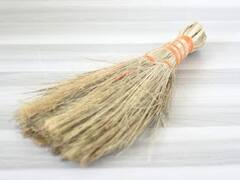 Diwali 2022: દિવાળીની સાફ સફાઈમાં આ 5 વસ્તુઓ નાંખી ન દેતા, ઘરમાં નહીં રહે લક્ષ્મી