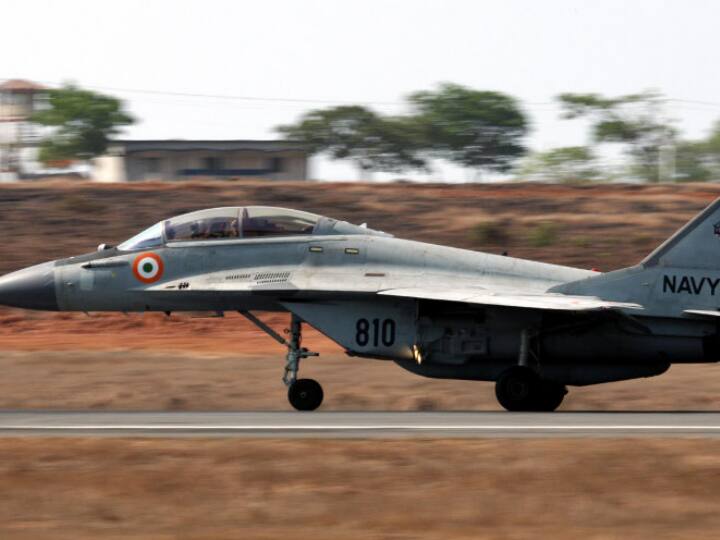 Another MIG 29K of Indian Navy Crashed Near Goa and Pilot Saved his Life ANN MIG 29K Fighter Jet Crash: मिग-29के फाइटर जेट फिर हुआ क्रैश, नौसेना ने दिए जांच के आदेश