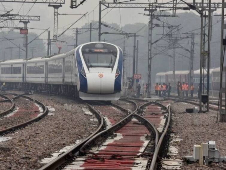 PM Modi likely to inaugurate 4th Vande Bharat Express Train tomorrow In Himachal Pradesh Vande Bharat Express: మరో వందేభారత్ ట్రైన్‌ను ప్రారంభించనున్న ప్రధాని మోదీ, ఈ సారి అక్కడి నుంచి