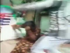 राजस्थान के नागौर में बच्चा चोर समझकर महिला की पिटाई, वीडियो वायरल