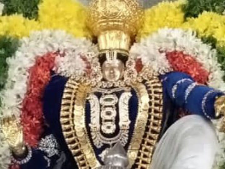 வெள்ளி கருட வாகனத்தில் பக்தர்களுக்கு காட்சியளித்த ஸ்ரீ கல்யாண வெங்கடரமண சுவாமி