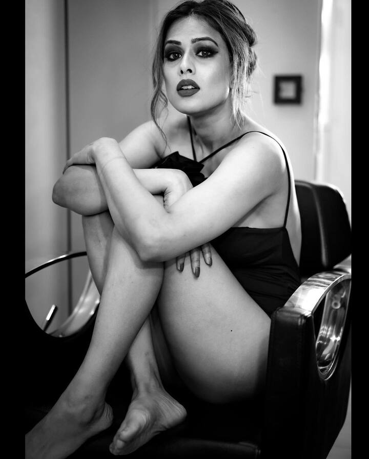 निया शर्मा टीवी की हाईएस्ट पेड एक्ट्रेस में से एक हैं. वो न सिर्फ एक शानदार एक्ट्रेस और डांसर हैं बल्कि बेहतरीन सिंगर भी हैं.