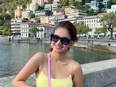 PHOTO: अनुष्का सेनेचा क्लासी अंदाज, कॅमेऱ्यासमोर दिल्या खास पोज!