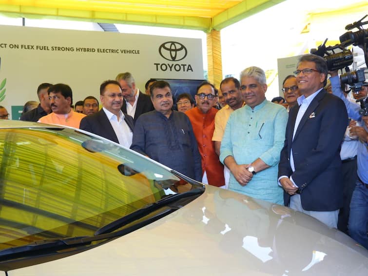 India Ready for Flex-Fuel Car Nitin Gadkari Unveils Toyota Corolla Altis Is India Ready For Flex-Fuel Cars As Nitin Gadkari Unveils Toyota Corolla FFV