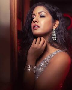 Pics: શિમરી ડ્રેસમાં Ishita Duttaનો સેક્સી અંદાજ, ફેન્સ બોલ્યા- Ufff, આજે જીવ લઇશ કે શું ?