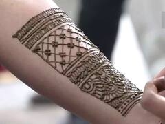 भरतपुर में करवा चौथ को लेकर बाजारों में भीड़, महिलाओं ने लगवाई मेहंदी, कल रखेंगी व्रत