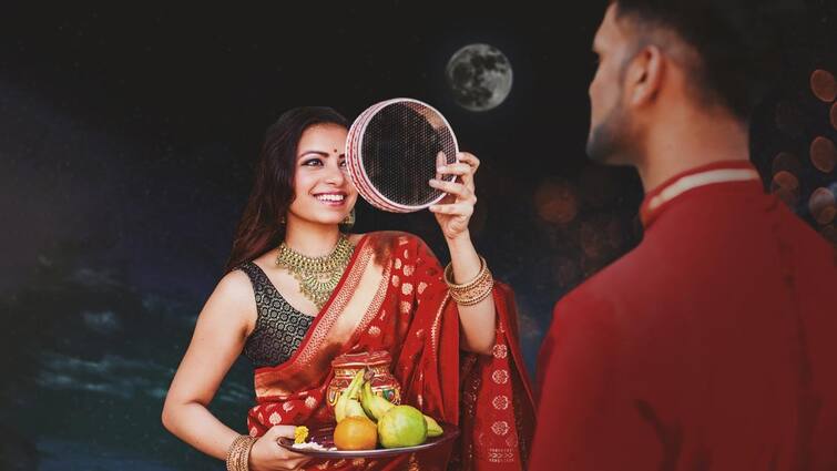 Karwa Chauth 2022 Date: Only one day left in Karwa Chauth fasting, know the timing of the puja and the exact time of moon rise Karwa Chauth 2022 Date : ਕਰਵਾ ਚੌਥ ਦੇ ਵਰਤ ਵਿੱਚ ਸਿਰਫ਼ ਇੱਕ ਦਿਨ ਬਾਕੀ, ਜਾਣੋ ਪੂਜਾ ਦਾ ਮਹੂਰਤ ਤੇ ਚੰਦ ਨਿਕਲਣ ਦਾ ਸਹੀ ਸਮਾਂ