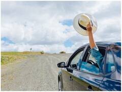 बेमौसम बारिश के इस सीजन में कर रहे हैं रोड ट्रिप प्लान? इन बातों का रखें खास ध्यान