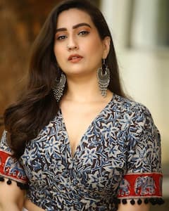 Anchor Manjusha: హీరోయిన్ కి ఏ మాత్రం తీసిపోని అందంతో యాంకర్ మంజూష ట్రెండీ లుక్ చూశారా