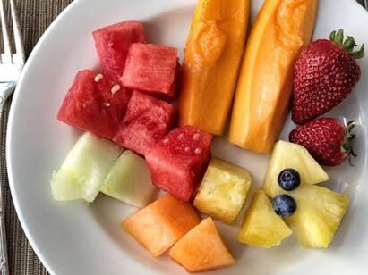 Do not drink water then eat this Five fruits that add water to the body தண்ணீர் குடிப்பதில்லையா?... இந்த பழங்களை சாப்பிடாம தவிர்க்கவே கூடாது.. நோட் பண்ணுங்க..