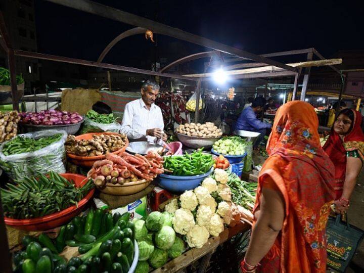 Retail Inflation Surges To 7.41 Per Cent In September On Costlier Food Items IIP Contracts 0.8 Per Cent In August Retail Inflation Surges To 7.41 Per Cent In September On Costlier Food Items, IIP Contracts 0.8 Per Cent In August