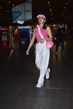 Sara Ali Khan: సారా అలీఖాన్ క్యూట్ లుక్