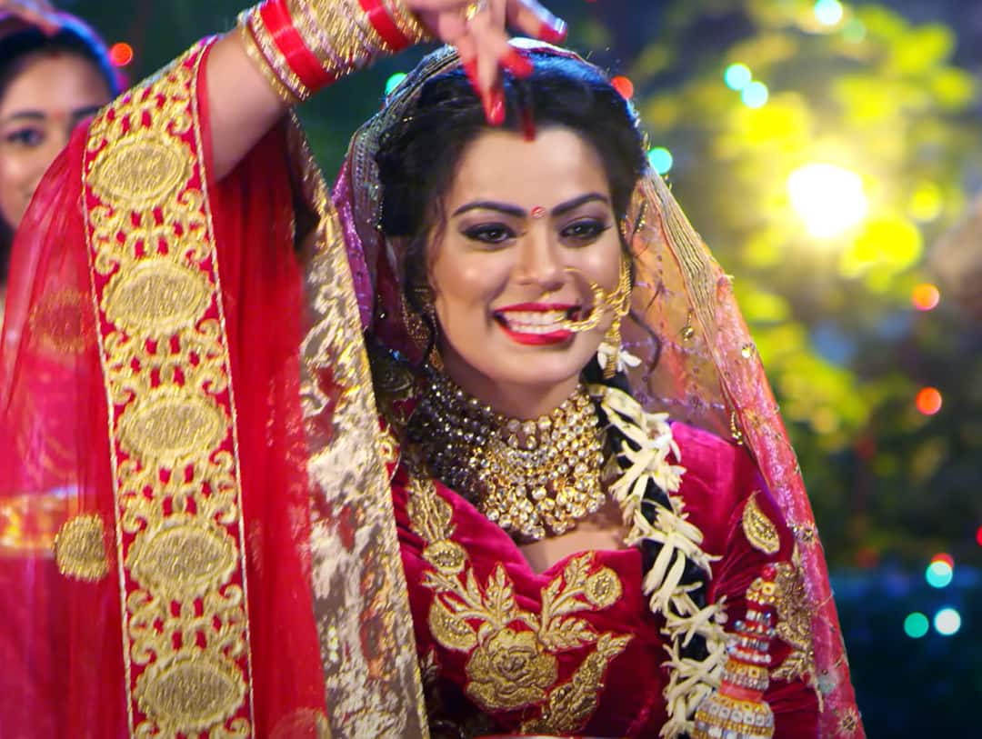 Bhojpuri Song: Karwa Chauth पर दुल्हन सी सजी Nidhi Jha, यश कुमार के लिए एक्ट्रेस ने रखा व्रत Senhora Mein Sinoorwa Yash Kumar Nidhi Jha Karwa chauth Special Song 2022 Bhojpuri Song: Karwa Chauth पर दुल्हन सी सजी Nidhi Jha, यश कुमार के लिए एक्ट्रेस ने रखा व्रत