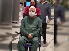 Lalu Yadav Singapore: देखिए सिंगापुर में क्या कर रहे हैं लालू यादव, ट्राउजर और टी-शर्ट के साथ जूता पहनकर निकले घूमने