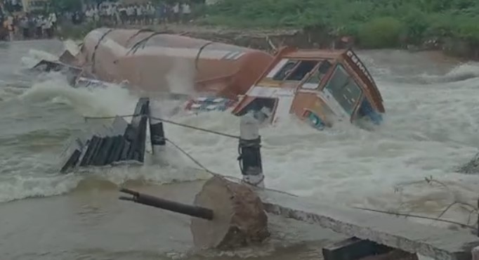 Anantapur Floods: అనంతపురంలో భారీ వర్షాలు, పరిస్థితులపై సీఎం జగన్‌ సమీక్ష 