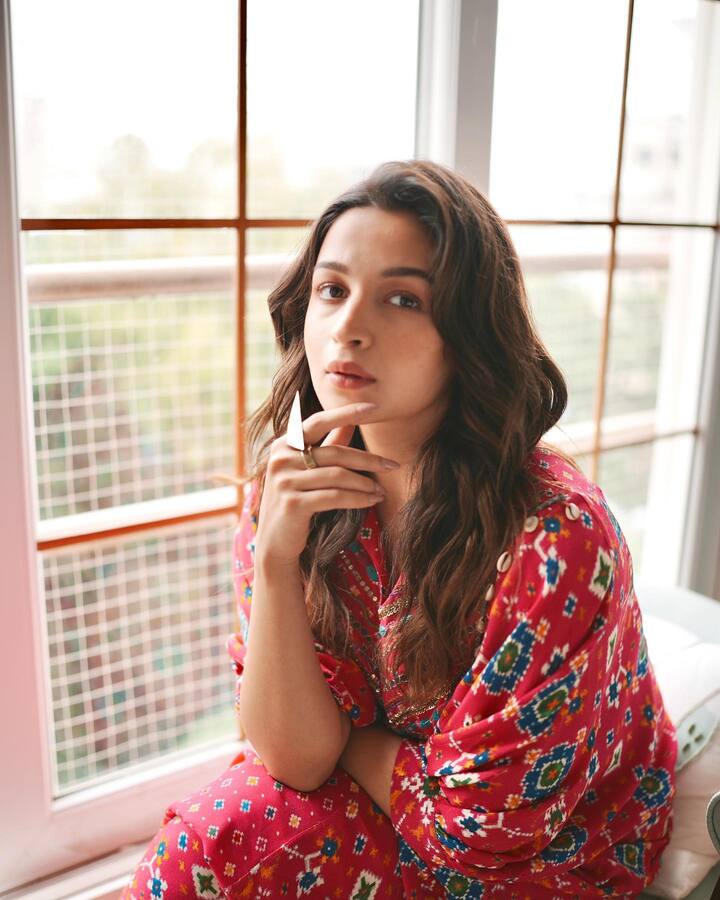 అలియా భట్ అందమైన ఫోటోలు -Image Credit: Alia Bhatt/Instagram