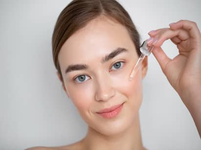 How does hyaluronic acid help your skin know full details Beauty Tips: ஹைலுரோனிக் அமிலத்திற்கும், சமரு பராமரிப்பிற்கும் என்ன சம்பந்தம்?