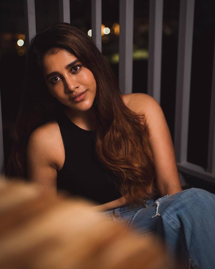 కర్ణాటకలో పుట్టి పెరిగిన నభా నటేష్ ‘నన్ను దోచుకుందువటే’ సినిమాతో తెలుగులోకి ఎంట్రీ ఇచ్చింది. Photo@Nabha Natesh@instgram