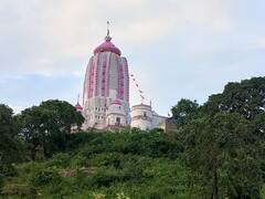 रांची: 331 साल पुराने मंदिर में चमत्कार! फर्श हो जाता है इतना गर्म कि पिघल जाती है घी, पुजारी भी हैरान