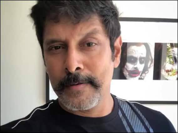 સાઉથ એક્ટર વિક્રમ ભલે આ નામથી ઓળખાતા હોય, પરંતુ તેમનું અસલી નામ કેનેડી જોન વિક્ટર છે.