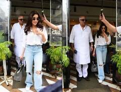Janhvi Kapoor Pics: પિતા બોની અને બહેન ખુશી સાથે કેફેમાં જોવા મળી Janhvi Kapoor