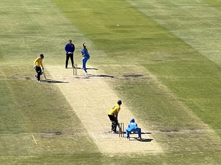 IND vs WAXI: India need 163 runs to win against Western Australia XI T20 WC Warm-up Matches W.A.C.A. Ground, Perth IND vs WA XI: आर.अश्विन, हर्षल पटेलची भेदक गोलंदाजी; टीम इंडियानं वेस्टर्न ऑस्ट्रेलियाला 162 धावांवर रोखलं!