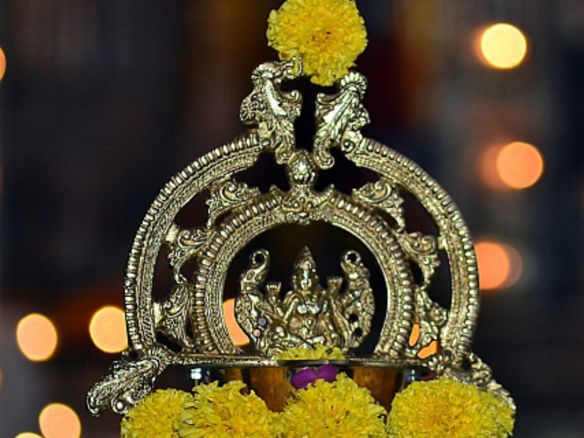 Laxmi Puja during Diwali (Image Source: Getty)