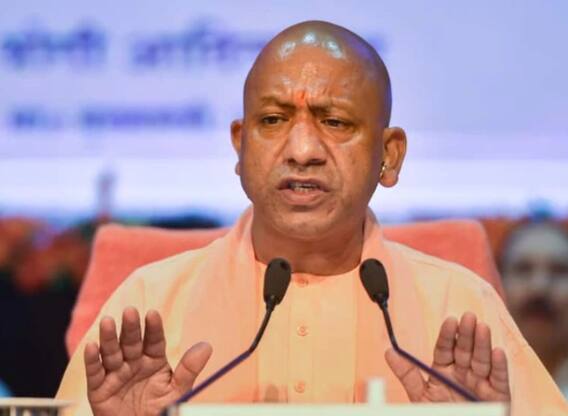 CM Yogi Adityanath Will Visit Flood Affected Areas In Gorakhpur And  Distribute Relief Material To The Victims ANN | Gorakhpur News: गोरखपुर के  बाढ़ प्रभावित इलाकों का आज दौरा करेंगे सीएम योगी