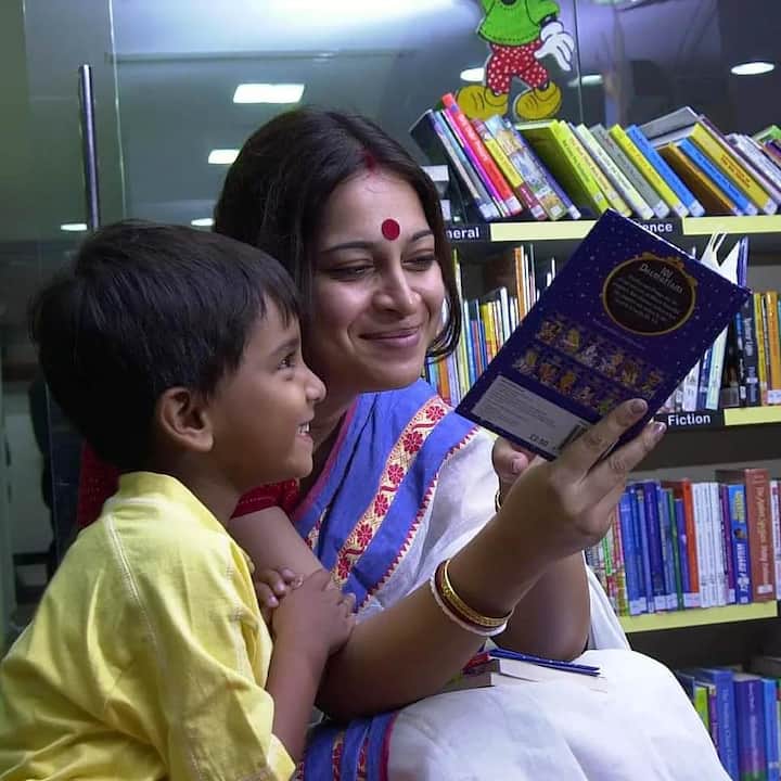 বিদেশের মাটিতে সম্মান, বাংলার ভালোবাসার তরুণ নায়ক.. ছেলের খ্যাতি, প্রাপ্তি, সম্মান.. যেন এখনও বিশ্বাসই হতে চায় না মায়ের।