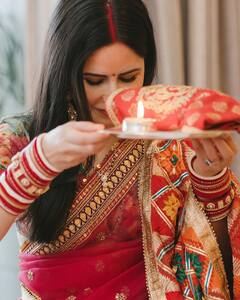 Katrina Kaif Karwa Chauth Photos : मांग में सिंदूर...हाथों में चूड़ा, कैटरीना कैफ ने ससुराल में इस तरह सेलिब्रेट किया अपना पहला करवा चौथ, देखें तस्वीरें