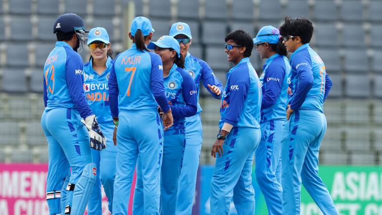 India beat Thailand by 74 runs to secure place in Women's Asia Cup final Women's Asia Cup: ৭৪ রানে তাইল্যান্ডকে হারিয়ে ফাইনালে নিজেদের জায়গা পাকা করল ভারত