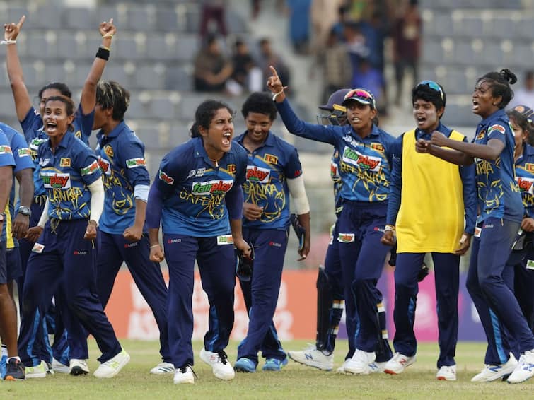 PAK W vs Sri Lanka W, Semi Final 2 Sri Lanka Women won by 1 run Womens Asia Cup T20 2022: दुसऱ्या सेमीफायनलमध्ये अखेरच्या चेंडूपर्यंत थरार; श्रीलंकेकडून पाकिस्तानचा अवघ्या एका धावेनं पराभव