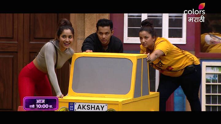 या सीझनमधील स्पर्धकांमुळे, त्यांच्यात होणाऱ्या वादामुळे हा शो सध्या चर्चेत आहे.