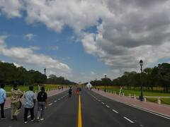 बारिश के बाद दिल्ली में गिरा पारा, प्रदूषण का स्तर भी बढ़ा, जानें- NCR के मौसम का हाल