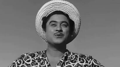 Kishore Kumar Death Anniversary : सदाबहार गायक आणि अभिनेते किशोर कुमार यांची आज पुण्यतिथी आहे.