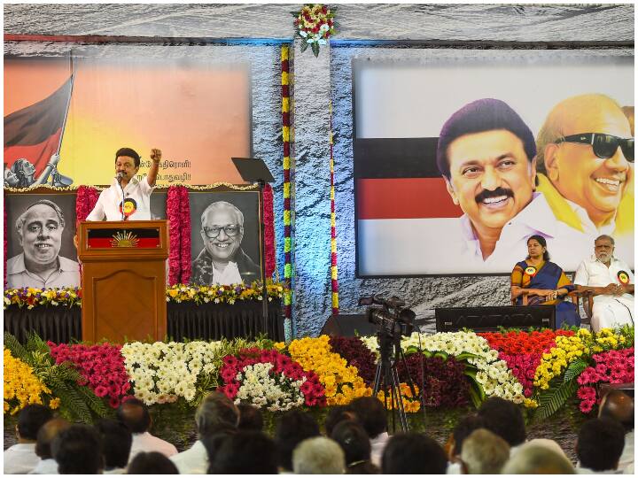 MK Stalin DMK will Protest Against central government Parliament committee for official language report on hindi 15 अक्टूबर को तमिलनाडु में विरोध प्रदर्शन करेगी DMK, राजभाषा पर संसदीय समिति की रिपोर्ट से जुड़ा है मामला