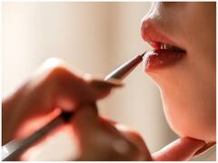 ऐसे लगाएं लिप कलर ताकि रहे लांग लास्टिंग, कुछ भी खाएं पर लिप कलर न जाए