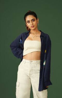 PHOTO: प्रियानं वाढवला सोशल मीडियाचा पारा, चाहते म्हणतात, कहरच आहे...