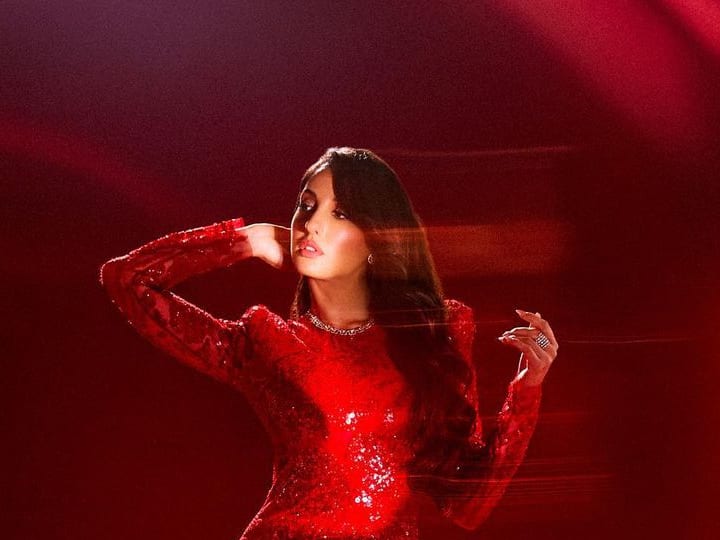 यानंतर ती '100 टक्के' या चित्रपटातही दिसणार आहे.  (फोटो सौजन्य : norafatehi/इंस्टाग्राम)