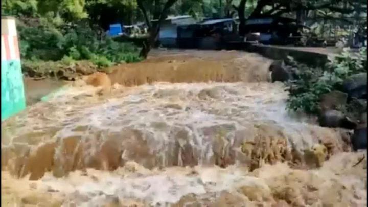 திருச்சி: உப்பிலியபுரம் அருகே அய்யாற்றில் வெள்ளப்பெருக்கால் சாலை துண்டிப்பு