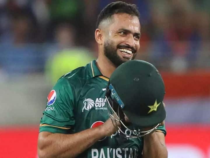 पाकिस्तान के स्पिन ऑलराउंडर मोहम्मद नवाज भी इस वक्त अच्छी लय में हैं. हाल ही में संपन्न हुई ट्राई सीरीज फाइनल में उनकी ताबड़तोड़ बल्लेबाजी के दम पर ही पाकिस्तान ने न्यूजीलैंड को पटखनी दी थी. एशिया कप 2022 के सुपर-4 मैच में भारत के खिलाफ यही खिलाड़ी पाकिस्तान की जीत का अहम किरदार रहा था.