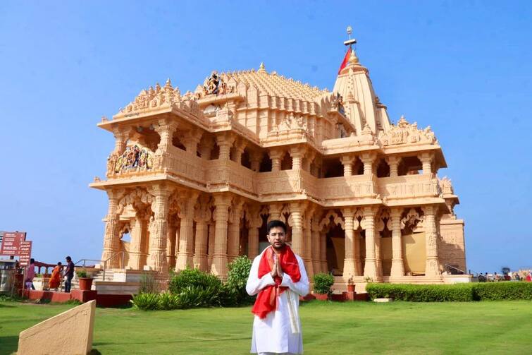 AAP MP Raghav Chadha visited Somnath temple Raghav Chadha Gujarat Visit: સાંસદ રાઘવ ચઢ્ઢાએ સોમનાથ મંદિરમાં કર્યા દર્શન, ભાજપને લઈ કહી આ વાત