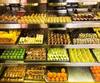 Diwali 2022 : दिवाळीत मिठाई खरेदी करताना 'या' गोष्टींची विशेष काळजी घ्या