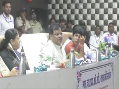 परभणी जिल्हा नियोजन समितीची बैठक ठरली वादळी, पालकमंत्री सावंतांनी घेतला अधिकाऱ्यांचा समाचार