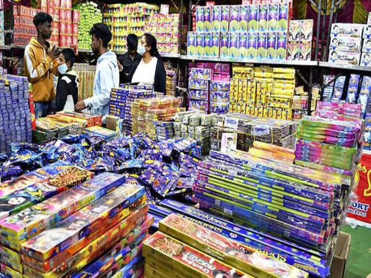 Chennai police advisory for Diwali only green firecrackers to be sold and burst Diwali 2022 Green Crackers : 