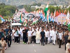 Bharat Jodo Yatra: राहुल गांधी के साथ हाथ थामे चले सिद्धारमैया और डीके शिवकुमार, कहा- 'हम साथ हैं'