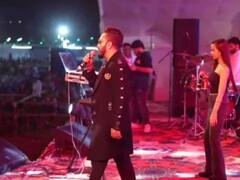 Mela: ચાલુ પ્રૉગ્રામમાં આ સ્ટાર સિંગર પર લોકોએ ફેંકી બૉટલો, સિંગર ગુસ્સે ભરાયો ને પછી કરી દીધુ આવુ કામ, જુઓ