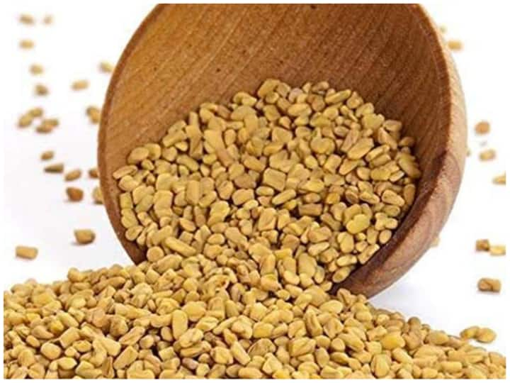 Methi Oil is beneficial in Hair Fall Know how to easily make methi oil at home with these steps Methi Oil: गुणकारी मेथी के तेल से बालों का झड़ना रोकें चुटकियों में, घर पर आसानी से ऐसे बनाएं मेथी ऑयल